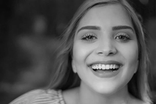 How natural beauty solutions help women regain their youthful glow